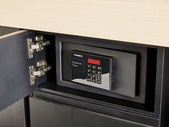 Tek Kişilik Oda, Sigara İçilmez