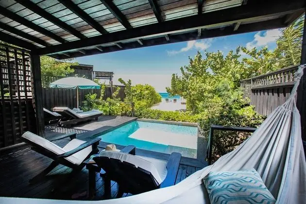 Beachfront Sanctuary Pool Cottage