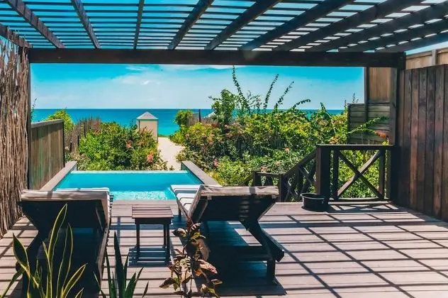 Beachfront Sanctuary Pool Cottage