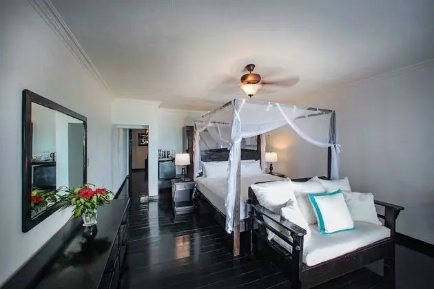 Sunset Beachfront Room
