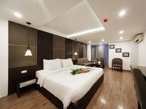Premium Keypad Suite room with city view