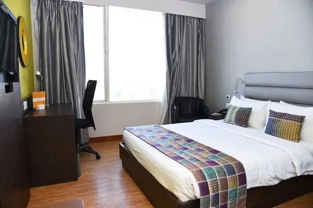 Deluxe Oda, Sigara İçilmez