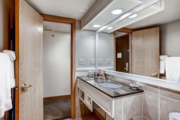 Çatı Katı (Loft), 1 En Büyük (King) Boy Yatak, Balkon (Lodge)