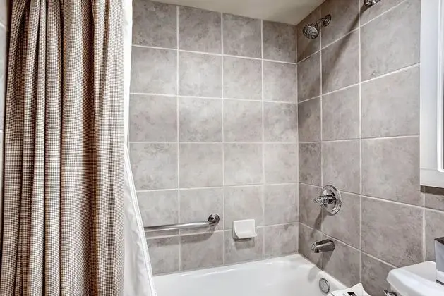Çatı Katı (Loft), 1 En Büyük (King) Boy Yatak, Balkon (Lodge)
