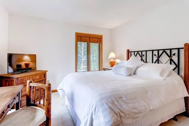 Oda, 4 Yatak Odası (Bryant Home, 3 Bath)