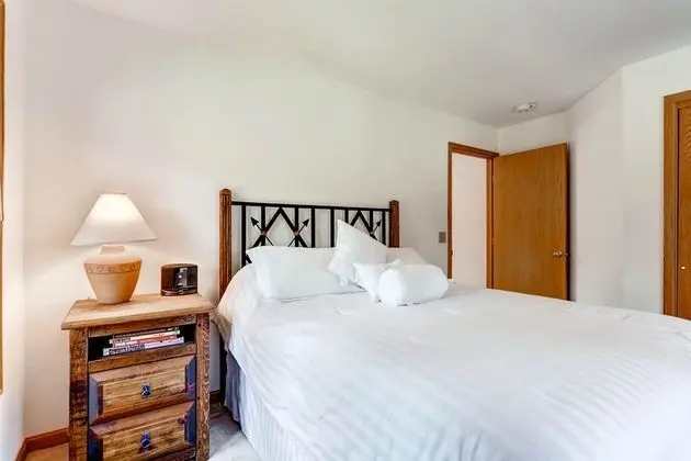 Oda, 4 Yatak Odası (Bryant Home, 3 Bath)