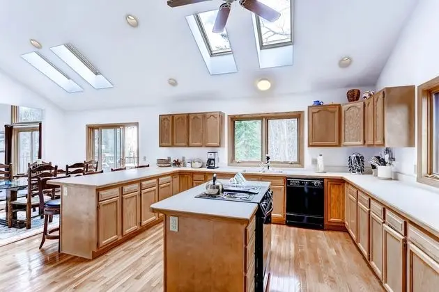 Oda, 4 Yatak Odası (Bryant Home, 3 Bath)