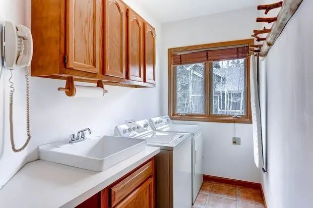 Oda, 4 Yatak Odası (Bryant Home, 3 Bath)