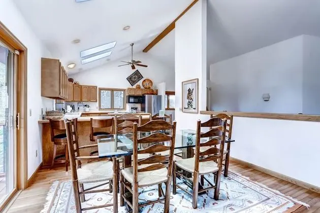 Oda, 4 Yatak Odası (Bryant Home, 3 Bath)