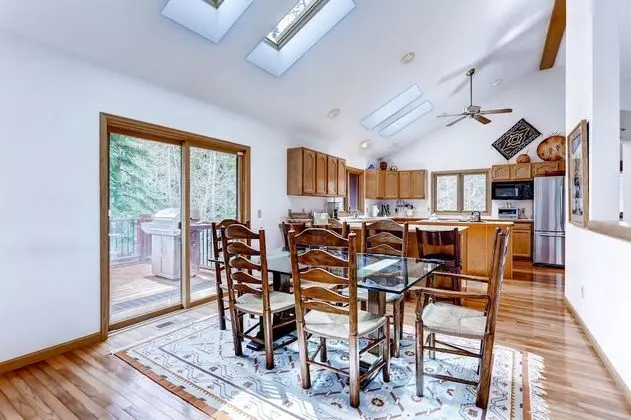 Oda, 4 Yatak Odası (Bryant Home, 3 Bath)