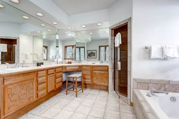 Oda, 4 Yatak Odası (Bryant Home, 3 Bath)