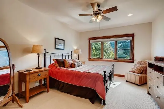 Oda, 4 Yatak Odası (Sanctuary Home, 4 Bath)