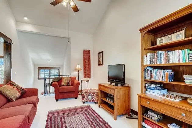 Oda, 4 Yatak Odası (Sanctuary Home, 4 Bath)