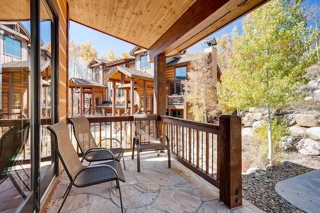 Oda, 4 Yatak Odası (Sanctuary Home, 4 Bath)