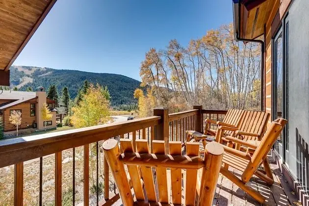 Oda, 4 Yatak Odası (Sanctuary Home, 4 Bath)