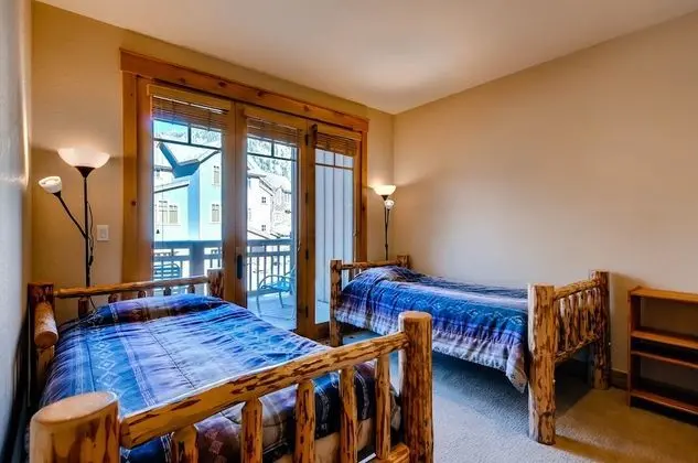 Oda, 4 Yatak Odası (Settler's Creek Estate, 3 Bath)