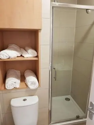 Deluxe Tek Büyük Yataklı Oda (Room 3)