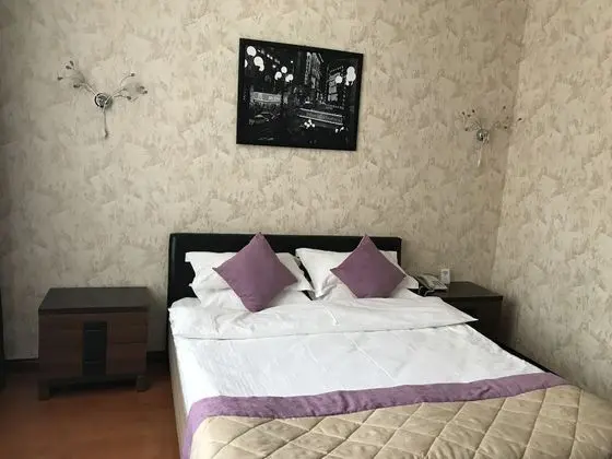 Classic Tek Büyük Yataklı Oda