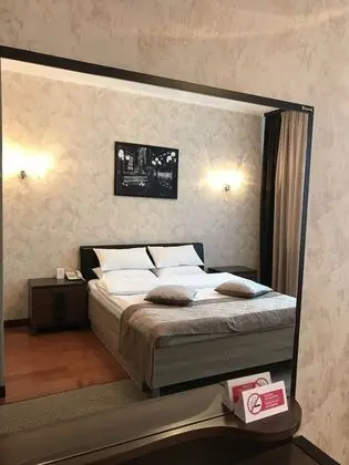 Classic Tek Büyük Yataklı Oda