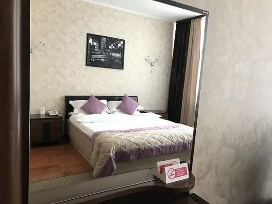 Classic Tek Büyük Yataklı Oda