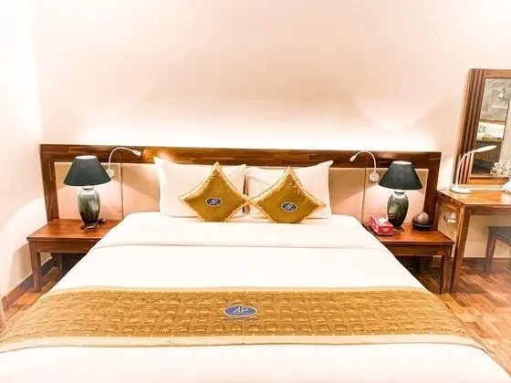 Premium Tek Büyük Yataklı Oda