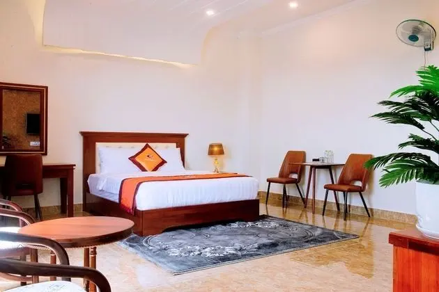 Deluxe Tek Büyük Yataklı Oda