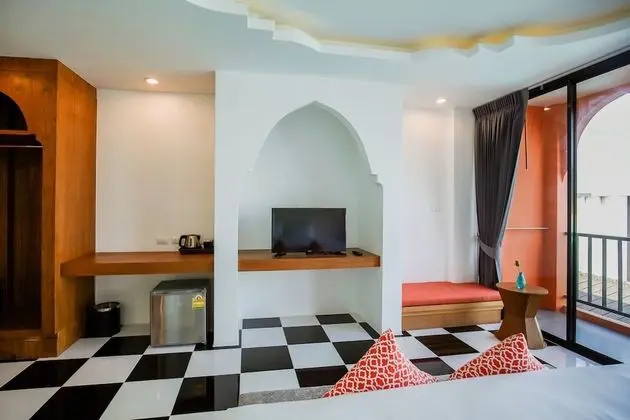 Deluxe Tek Büyük Yataklı Oda