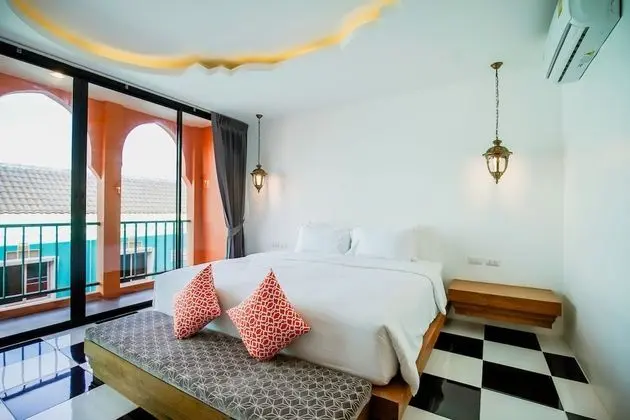 Deluxe Tek Büyük Yataklı Oda