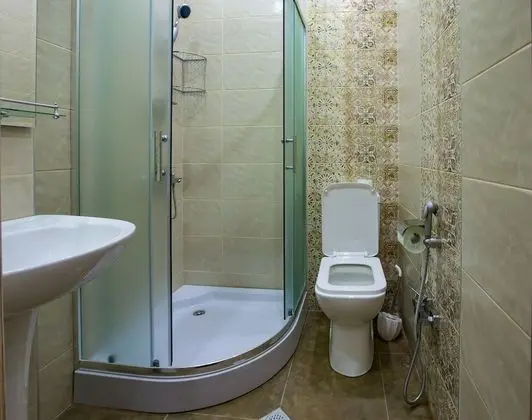 Basic Ortak Ranzalı Oda, Karma Ranzalı Oda (1 Bed in 12 Person Dorm)