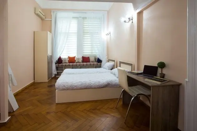 Tek Büyük veya İki Ayrı Yataklı Oda
