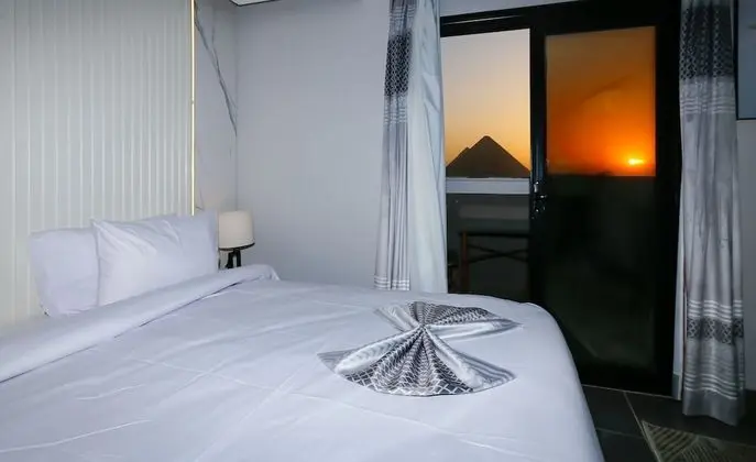 Deluxe Double/Twin Room - Pyramids View With Terrace