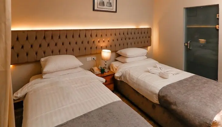 Premium Double/Triple Room - Pyramids View With Terrace