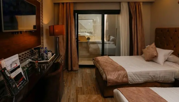 Superior Twin/Double Room - Pyramids View With Terrace