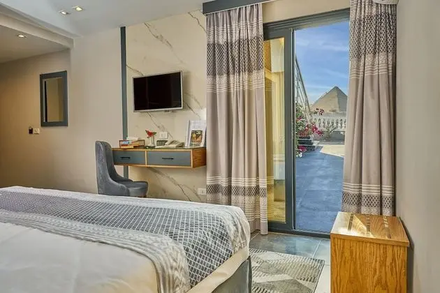 Superior Twin/Double Room - Pyramids View With Terrace