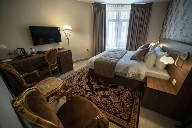 Deluxe Tek Büyük Yataklı Oda
