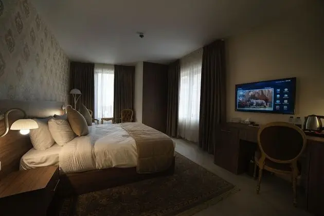 Deluxe Tek Büyük Yataklı Oda