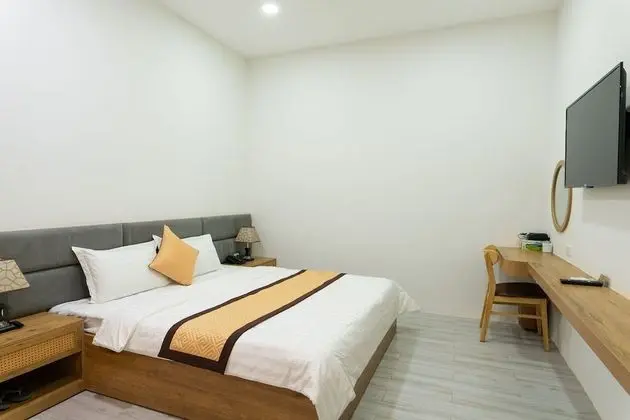Deluxe Tek Büyük Yataklı Oda