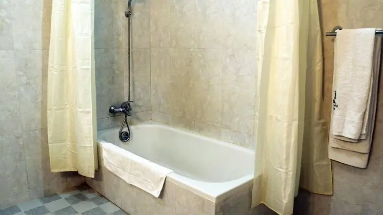 Deluxe Tek Büyük veya İki Ayrı Yataklı Oda