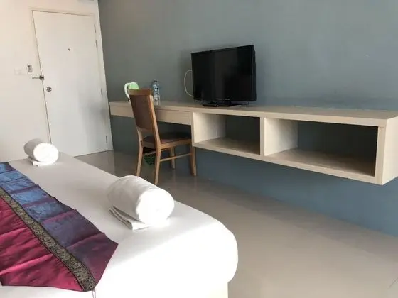 Deluxe Stüdyo, 1 En Büyük (King) Boy Yatak
