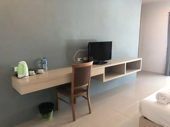 Deluxe Stüdyo, 1 En Büyük (King) Boy Yatak