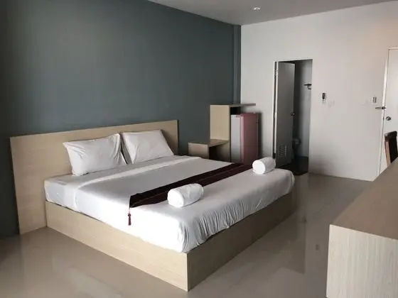 Deluxe Stüdyo, 1 En Büyük (King) Boy Yatak
