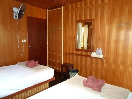 Economy Twin (with Fan)