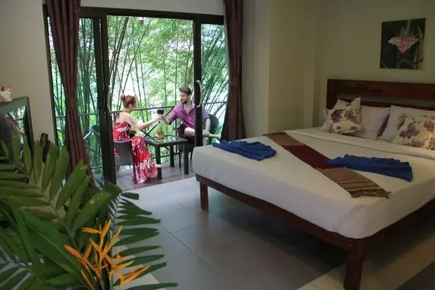 Honeymoon Room