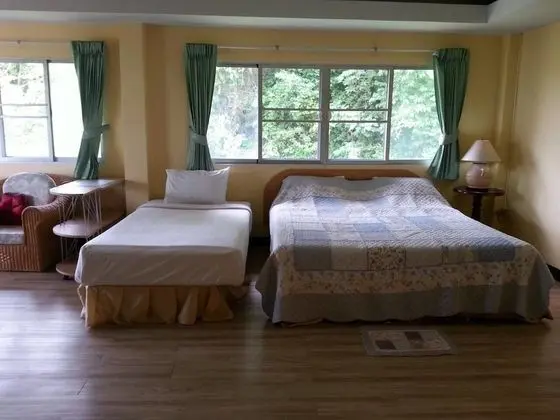 Suite Room (Small)