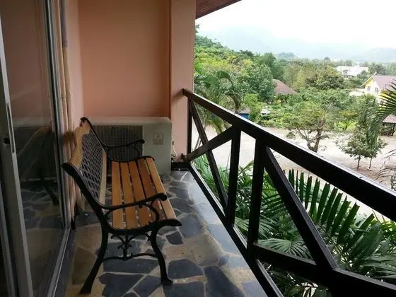 Suite Room (Small)