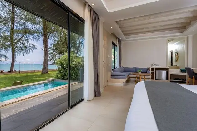 Beach Front Pool Villa