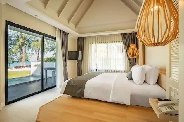 Beach Front Pool Villa