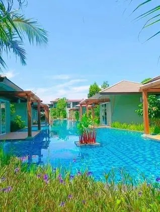 Villa Padding View