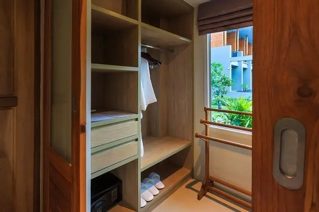 Villa Padding View