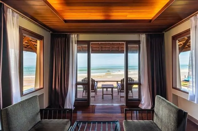 Honeymoon Villa, Denize Sıfır